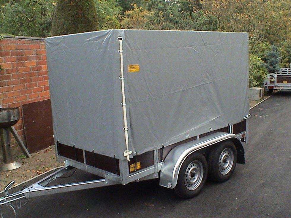 Aanhangwagen met huif