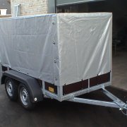 Aanhangwagen met huif